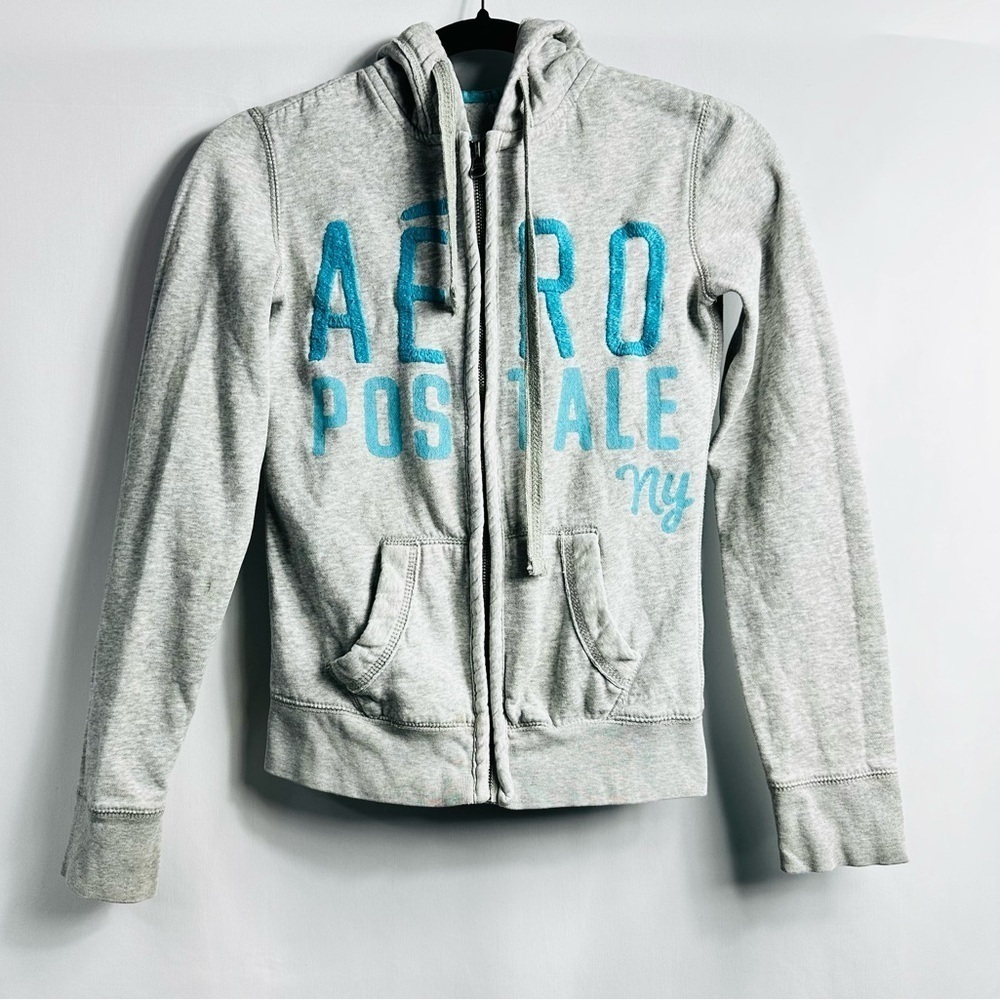 Aéropostale Sz XS Gray w/ Blue Bold Print On Front of Full Zip Hooded Jacket